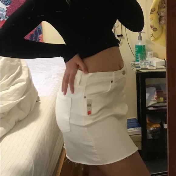 GAP White Jean Skirt - Picture 4 of 4